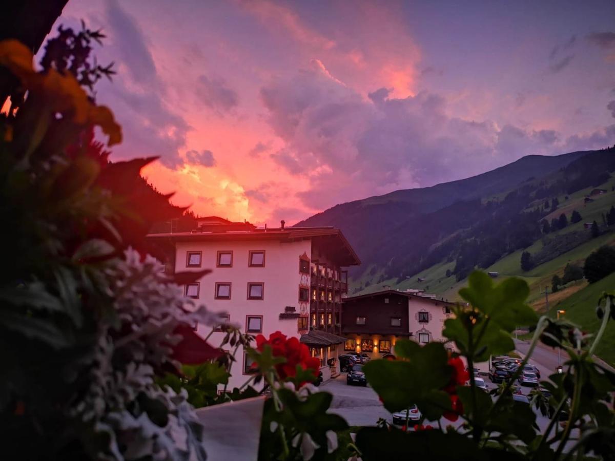 Hotel Kirchlerhof Tux Exterior photo